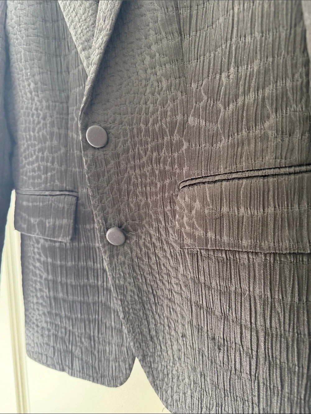 Uniqlo Black Textured Two-Button Women’s Blazer